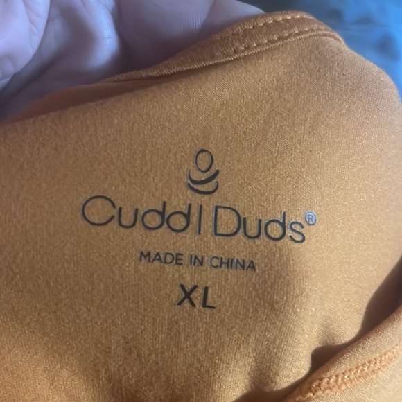 Cuddl Duds Golden Ochre Women's XL Jumpsuit LIKE NEW - Picture 3 of 4